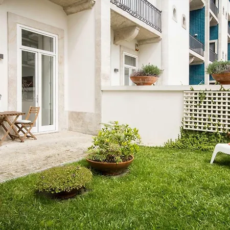 Invicta Courtyard * Oporto