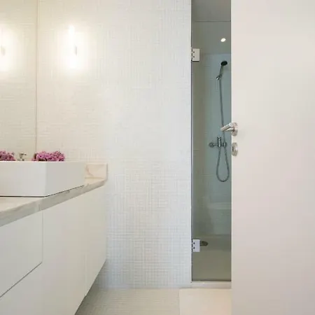Invicta Courtyard Apartamento
